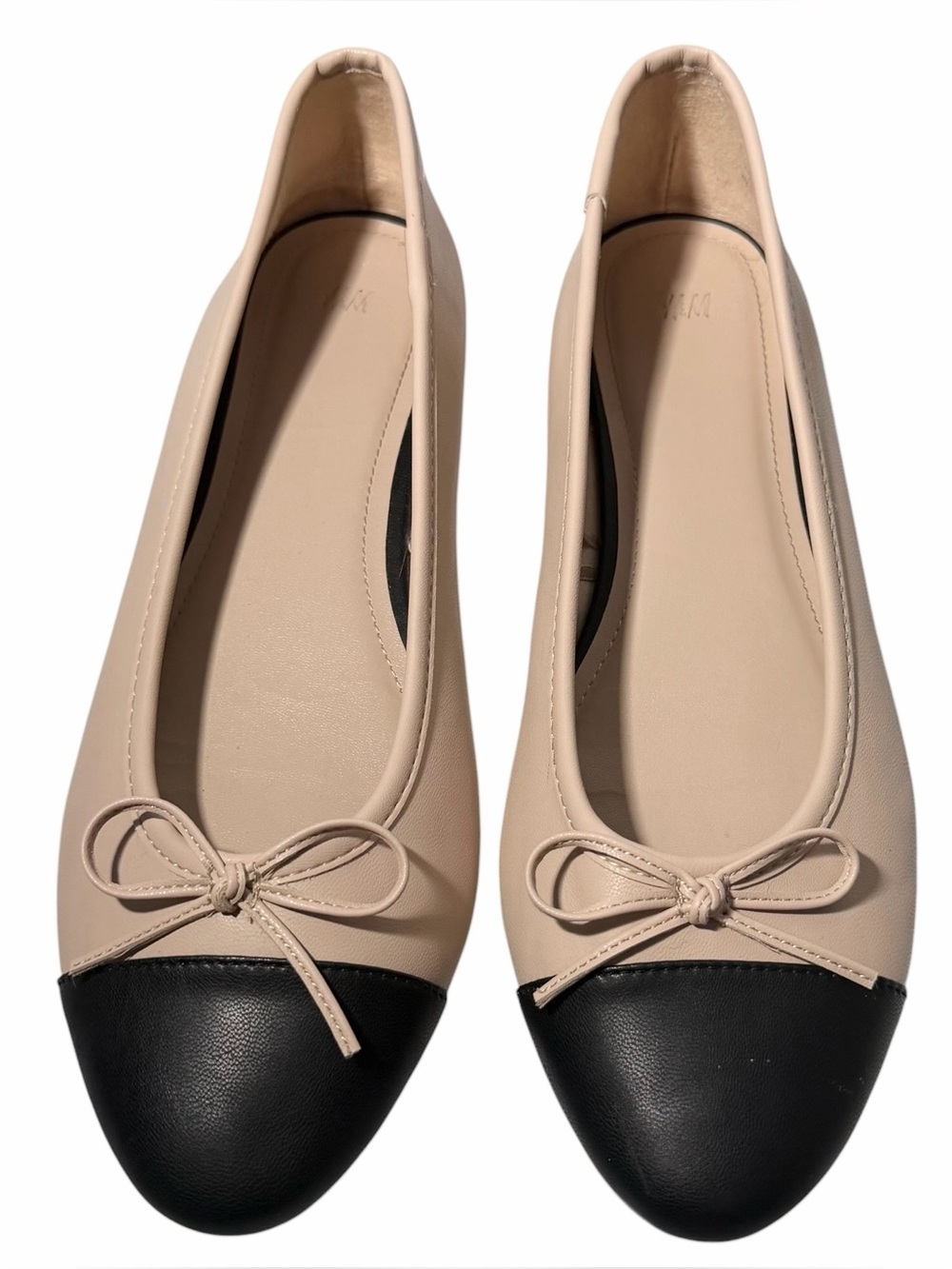 H&M Ballet Flats 9 Bow Cream w/ Black Toes Loafers - Picture 2 of 8